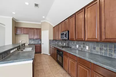 7605 Chadwick Drive, McKinney, TX 75072 - Photo 14