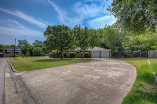 5916 Tourist Dr, North Richland Hills, TX 76117 - Photo 4