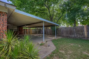 5916 Tourist Dr, North Richland Hills, TX 76117 - Photo 32