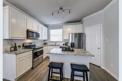 301 E Lamar Street #10, McKinney, TX 75069 - Photo 6