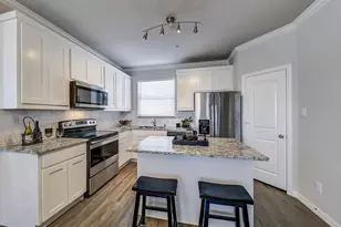 301 E Lamar St, McKinney, TX 75069 - Photo 6