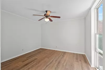 550 E Avenue J #B, Grand Prairie, TX 75050 - Photo 20
