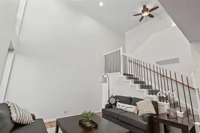 550 E Avenue J #B, Grand Prairie, TX 75050 - Photo 6