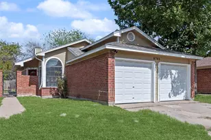 4745 Poppy Dr E, Fort Worth, TX 76137 - Photo 1