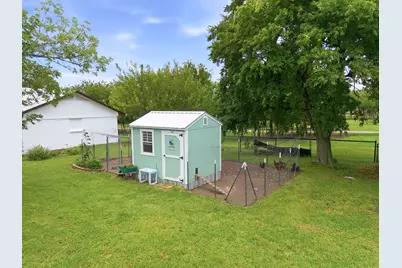 698 Hackberry Road, Van Alstyne, TX 75495 - Photo 10