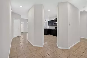 725 Gin Lake Trl, Fort Worth, TX 76120 - Photo 2