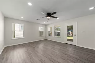 1912 Morrow Ave, Waco, TX 76707 - Photo 4