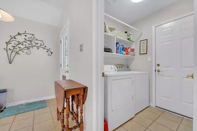 305 Moss Hill Road, Irving, TX 75063 - Photo 16