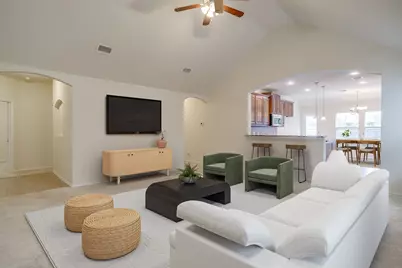 637 Brooks Street, Crowley, TX 76036 - Photo 4