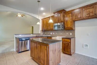637 Brooks Street, Crowley, TX 76036 - Photo 10