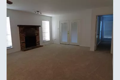 909 Turtle Cove #141, Irving, TX 75060 - Photo 2