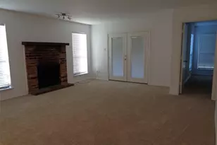909 Turtle Cove, Irving, TX 75060 - Photo 2