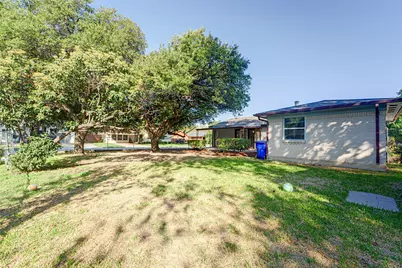 2906 Windmill Lane, Farmers Branch, TX 75234 - Photo 20