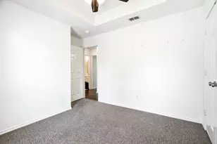 801 Bentree Dr, Fort Worth, TX 76120 - Photo 18
