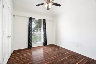 801 Bentree Dr, Fort Worth, TX 76120 - Photo 8