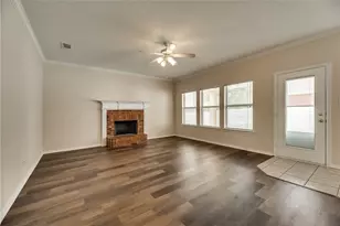 2609 Creekbend Dr, Arlington, TX 76001 - Photo 12