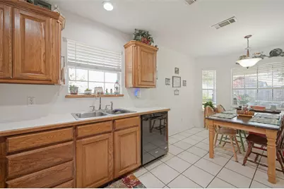 616 N Cherry Street, Aubrey, TX 76227 - Photo 10