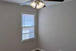 6413 Lambeth Ln, Fort Worth, TX 76112 - Photo 14