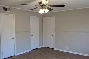 6413 Lambeth Ln, Fort Worth, TX 76112 - Photo 10