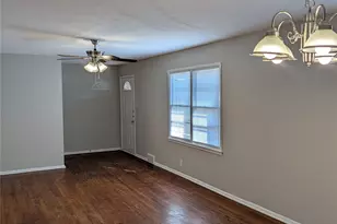 6413 Lambeth Ln, Fort Worth, TX 76112 - Photo 4