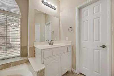1404 Ashby Drive, Lewisville, TX 75067 - Photo 20