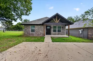 307 N Colbert Ave, Sherman, TX 75090 - Photo 1