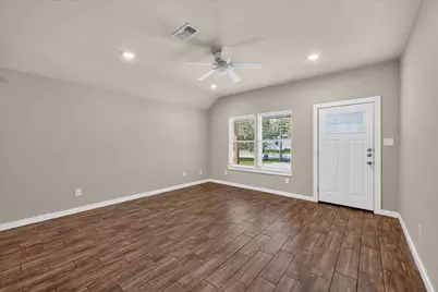 307 N Colbert Avenue, Sherman, TX 75090 - Photo 8