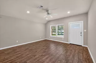 307 N Colbert Ave, Sherman, TX 75090 - Photo 8