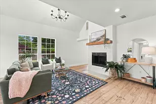 900 Blossomwood Ct, Arlington, TX 76017 - Photo 10