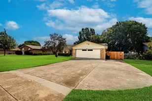 1620 Edgehill Rd, Benbrook, TX 76126 - Photo 18