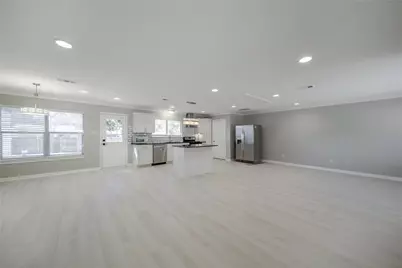 512 E Tyler Street, Richardson, TX 75081 - Photo 8