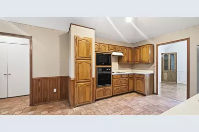 7308 Spurgeon Court, North Richland Hills, TX 76180 - Photo 12