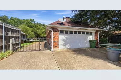 7308 Spurgeon Court, North Richland Hills, TX 76180 - Photo 34