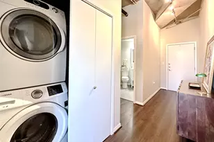1001 Belleview St, Dallas, TX 75215 - Photo 8