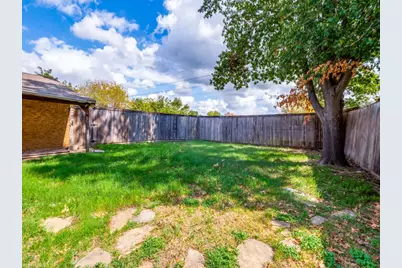 3218 Rose Hill Road, Carrollton, TX 75007 - Photo 16