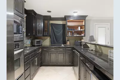 3218 Rose Hill Road, Carrollton, TX 75007 - Photo 10