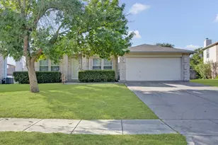 729 Raven Dr, Saginaw, TX 76131 - Photo 1
