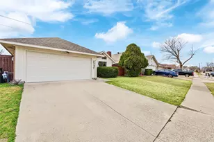 2337 Shalimar Dr, Garland, TX 75040 - Photo 2