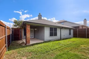 412 Crossbill Ln, Little Elm, TX 75068 - Photo 26