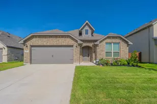 5925 Lovills Creek, Fort Worth, TX 76179 - Photo 2