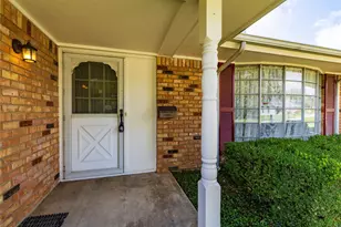 3805 Fenton Ave, Fort Worth, TX 76133 - Photo 4