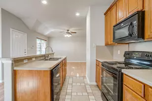 109 Briarwood Dr, Kennedale, TX 76060 - Photo 12