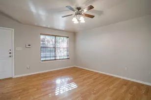 109 Briarwood Dr, Kennedale, TX 76060 - Photo 8