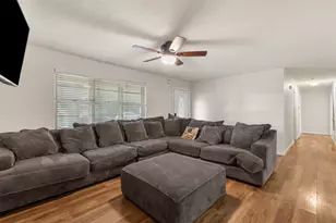703 W Elizabeth Dr, Robinson, TX 76706 - Photo 6