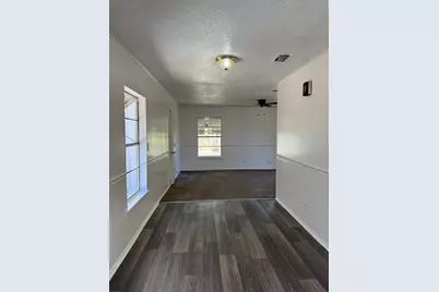 1701 Montrose Drive, River Oaks, TX 76114 - Photo 12