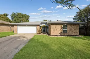 7204 Misty Meadow Dr S, Fort Worth, TX 76133 - Photo 2