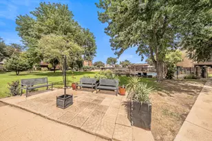 1712 Baird Farm Cir, Arlington, TX 76006 - Photo 4
