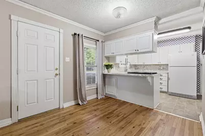 447 Bales Street, Cleburne, TX 76033 - Photo 8