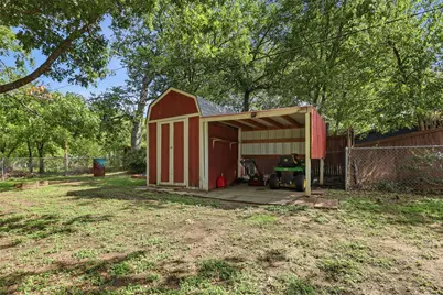 447 Bales Street, Cleburne, TX 76033 - Photo 22