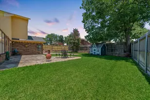 2033 Oakmeadow St, Bedford, TX 76021 - Photo 26